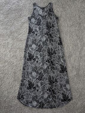 Women's Karen Kane Black and White Floral Maxi Dress